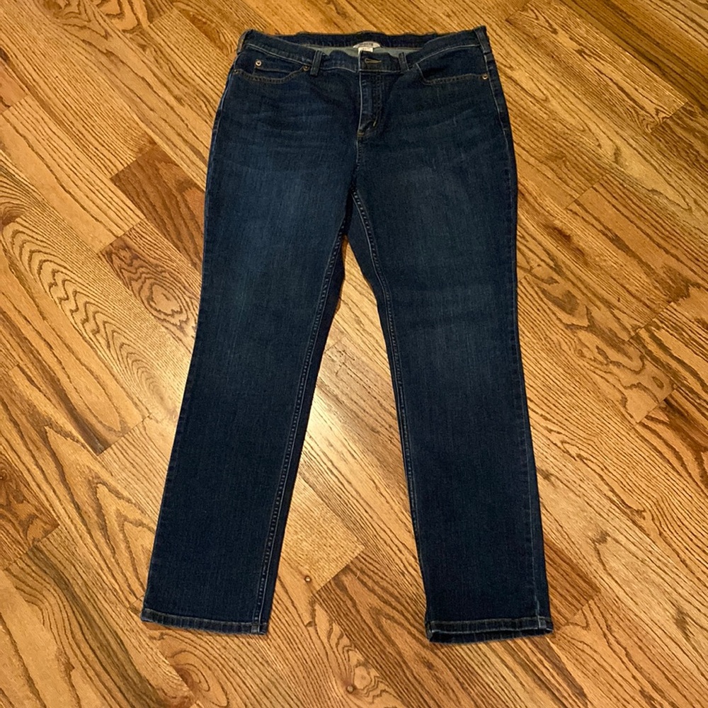 Duluth trading straight leg jeans. 14 x 31.